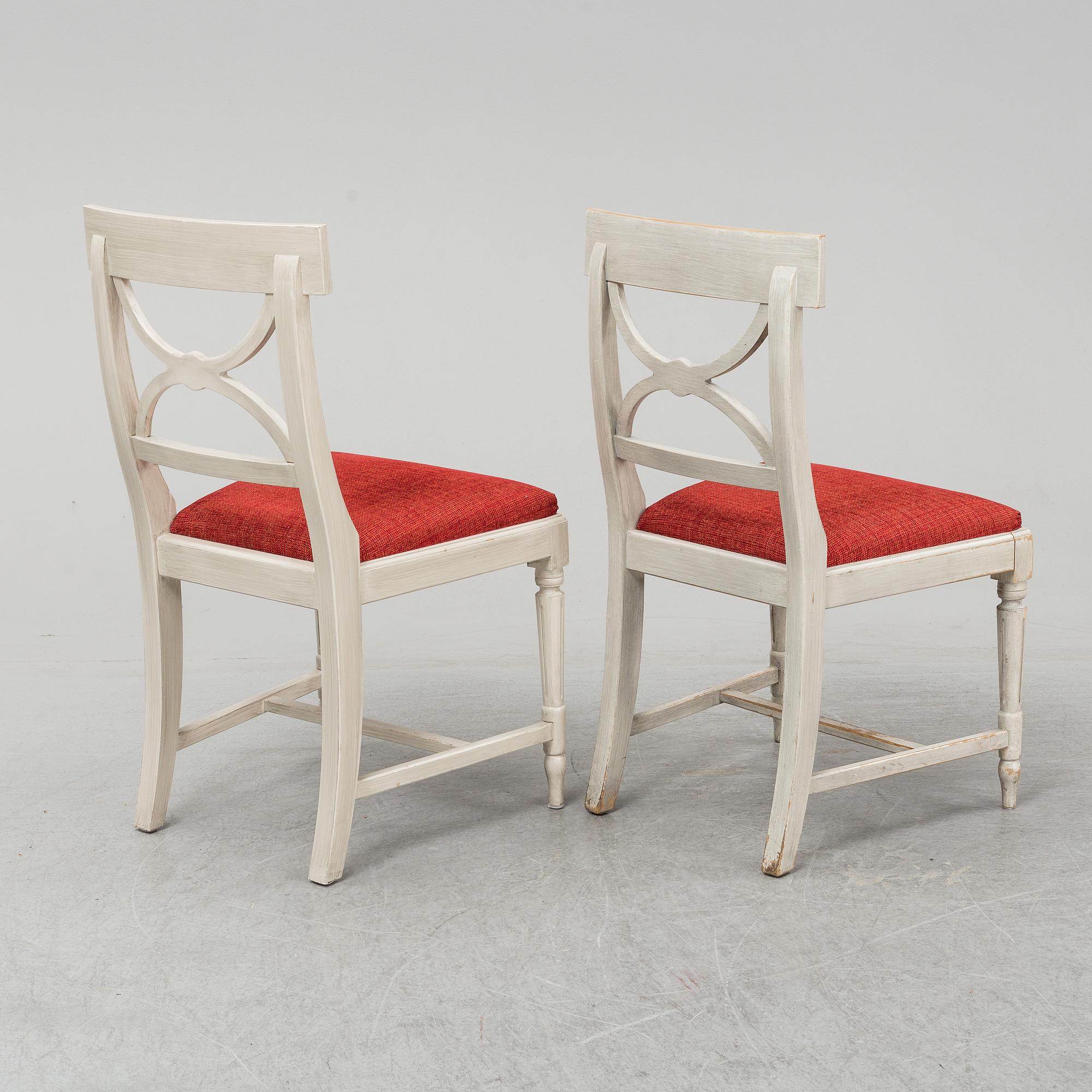 Eight late 20th century Gustavian style chairs.