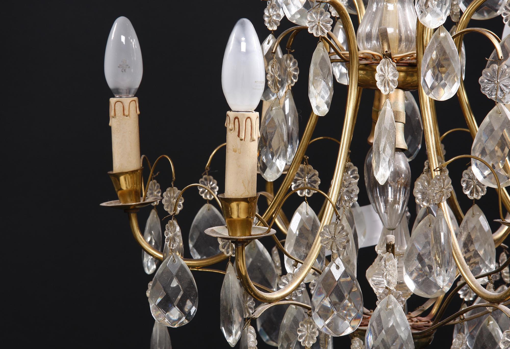 LJUSKRONA, barockstil. 1900-tal. H 71.