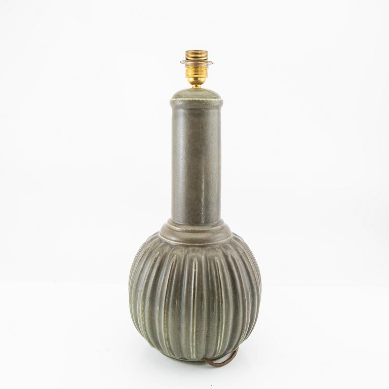 Bordslampa möjligen  Arne Bang Danmark 1900-talets mitt.