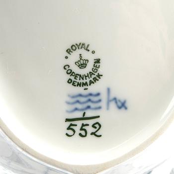 Service 92 dlr "Musselmalet" rifled, full and half laced Royal Copenhagen Denmark porcelain 1954-1973.