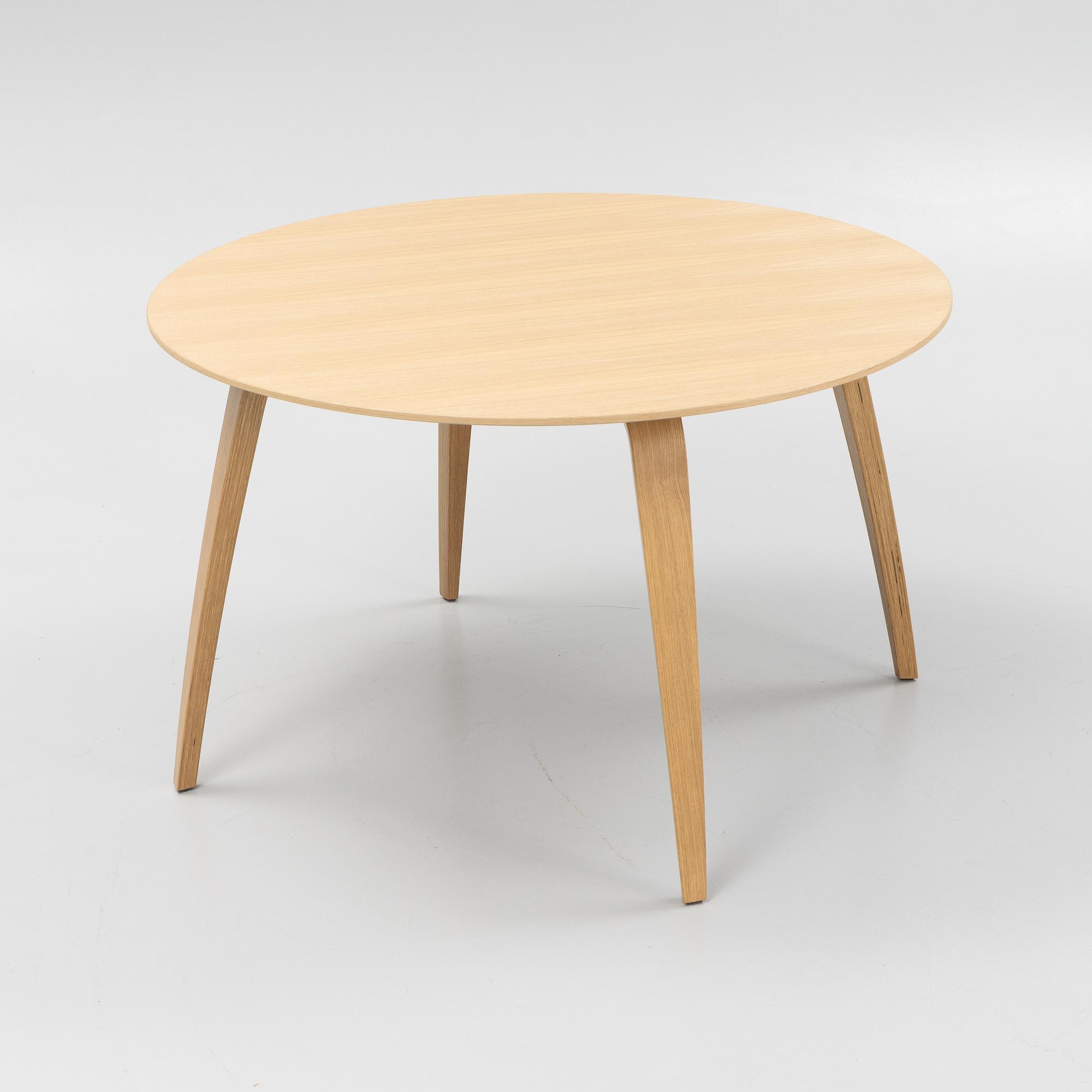 Komplot Design, dining table, Gubi, Denmark, 21st century.