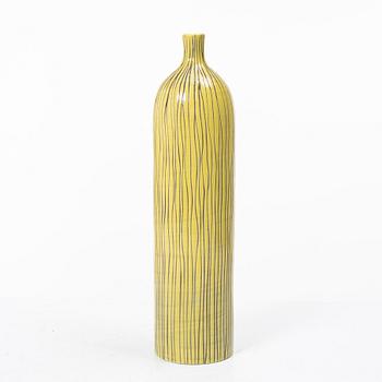 Mari Simmulson, vas, "Vibrato", Upsala-Ekeby.
