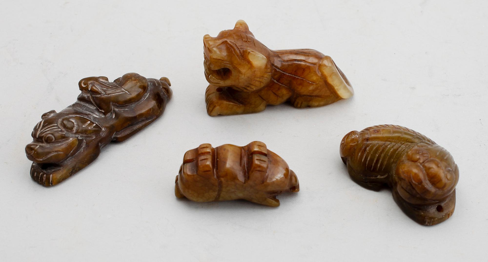 NEFRITFÖREMÅL, 4 st, Kina.