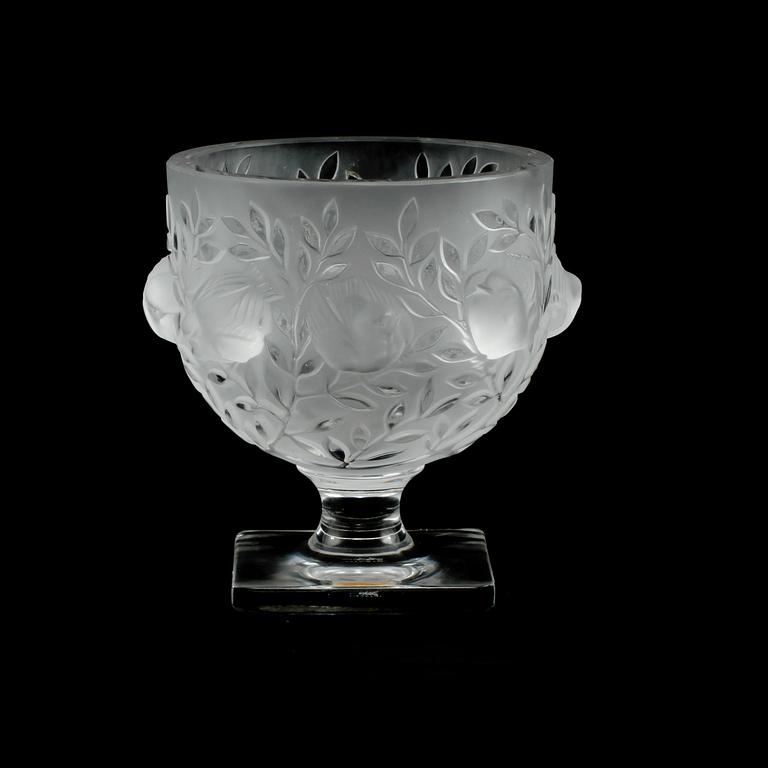 SKÅL PÅ FOT, glas, "Elizabeth", Lalique, Frankrike, 1900-talets andra hälft.