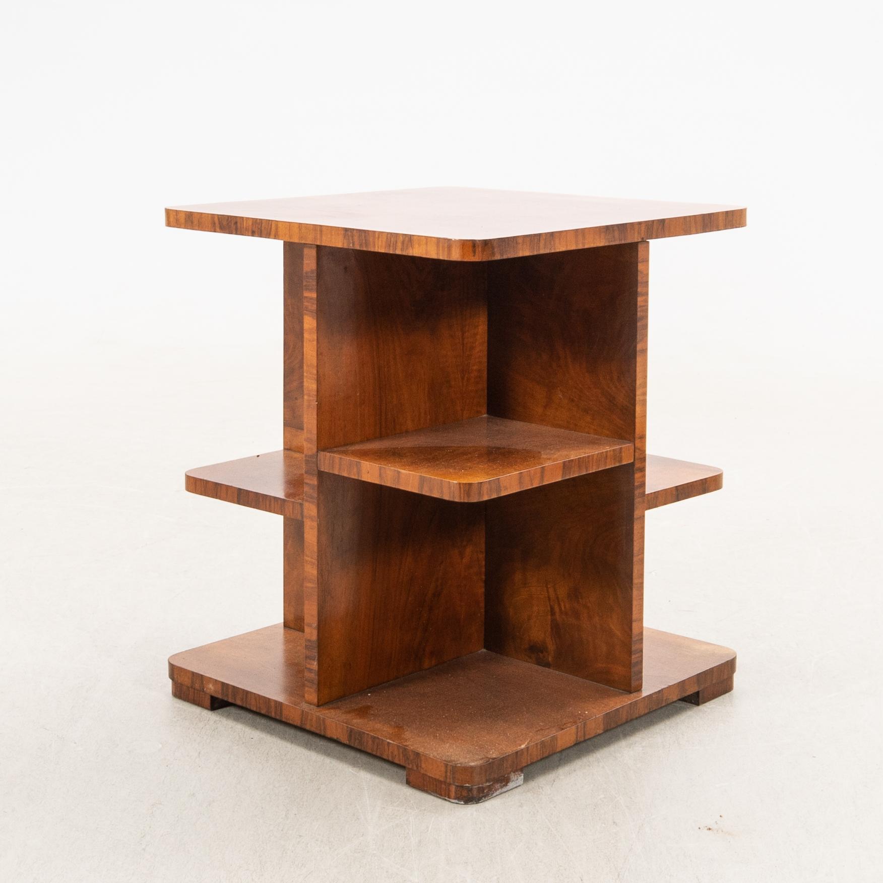 Side table, first half of the 20th century.