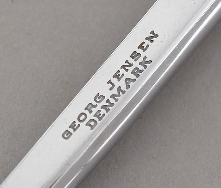 DRUVSAX, silver, Sigvard Bernadotte, Firma Georg Jensen, Köpenhamn, efter 1945, svenska importstämplar.