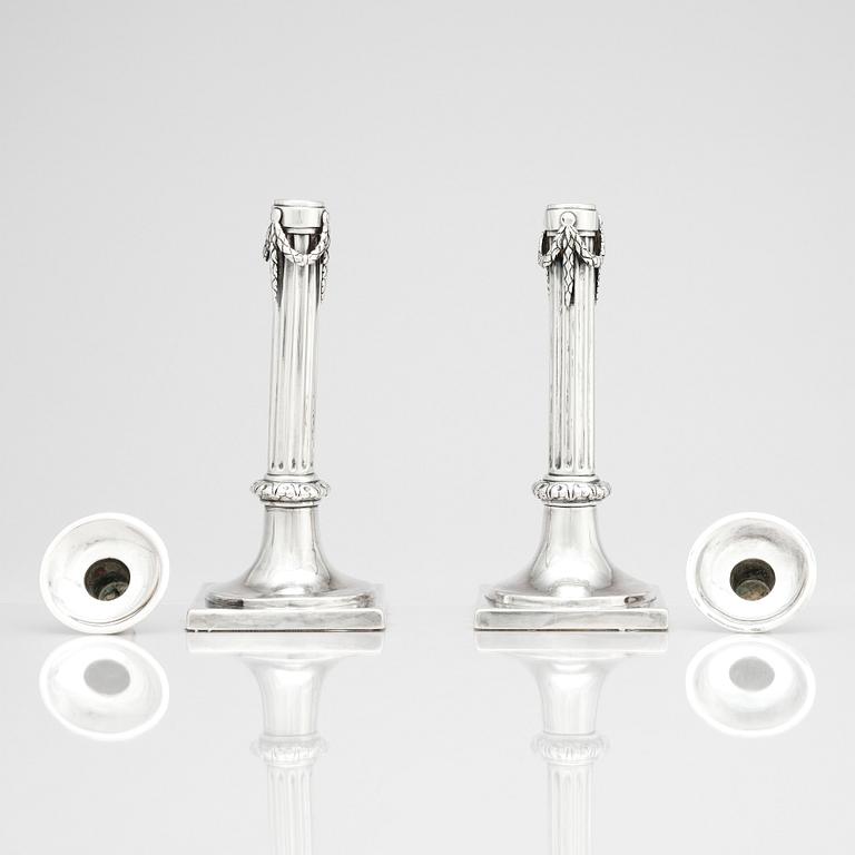 Johann Philipp Heckenauer, ljusstakar, ett par, silver, Augsburg 1787-1789.