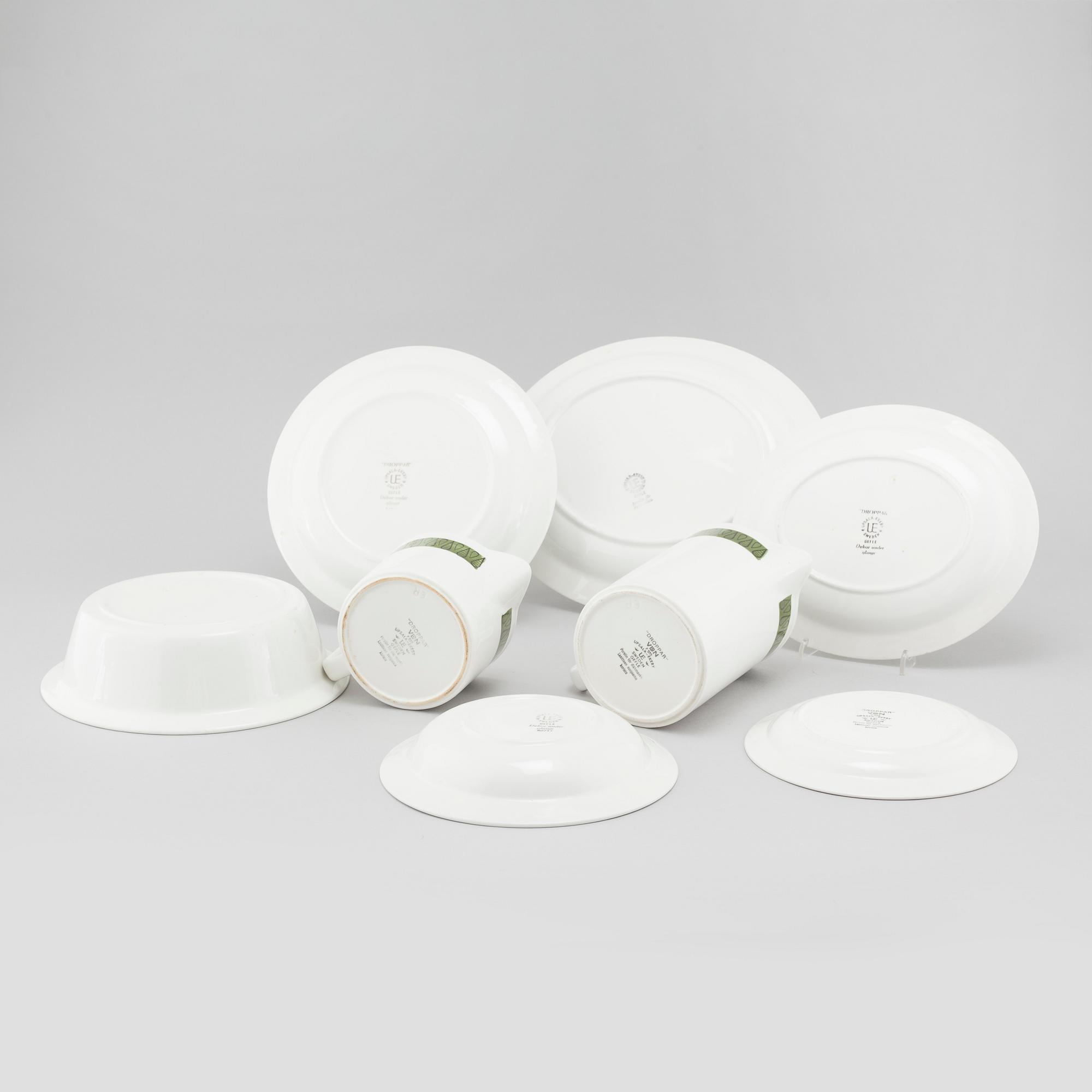 A mid 20th century "Droppar" tableware set of 23 pcs by Berit Ternell for Upsala Ekeby.
