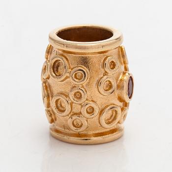 Kalevala Koru, riipus, viistehiottu turmaliini, 14 karaatin kultaa, 2003.