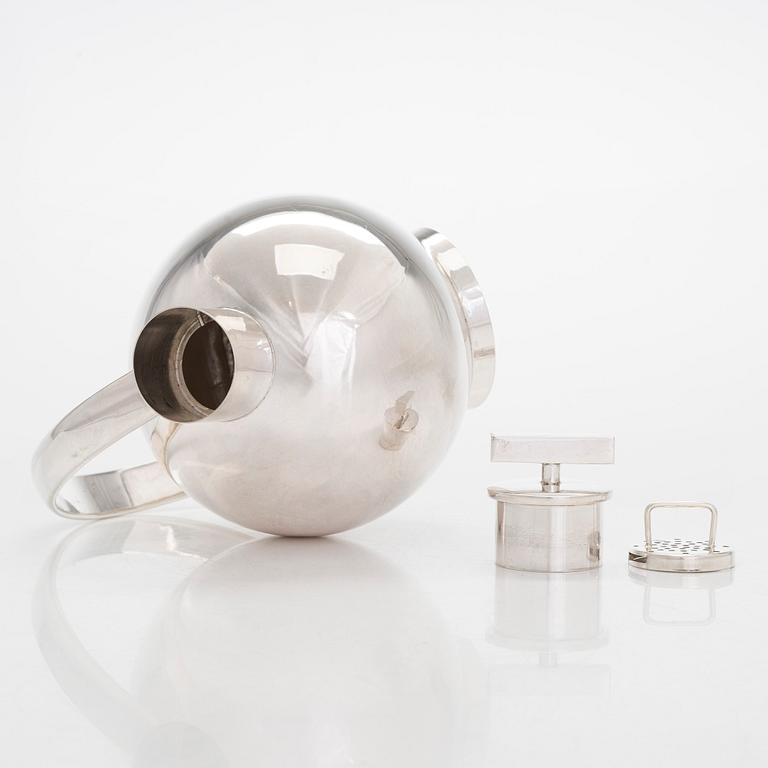 Sylvia Stave, cocktailshaker, silver, stämplad PV och med finsk kontrollstämpel Tillander, Helsingfors 1955.