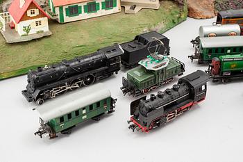A model train set with accessories, partly Fleischmann, second half of the 20th century.