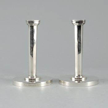 LJUSSTAKAR, ett par, silver, K. Anderson, Stockholm 1941. Tot ca 559 gram.