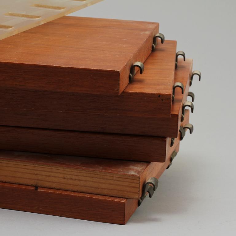 HYLLOR, ett par, Stringplex-typ, 1950/1960-tal.