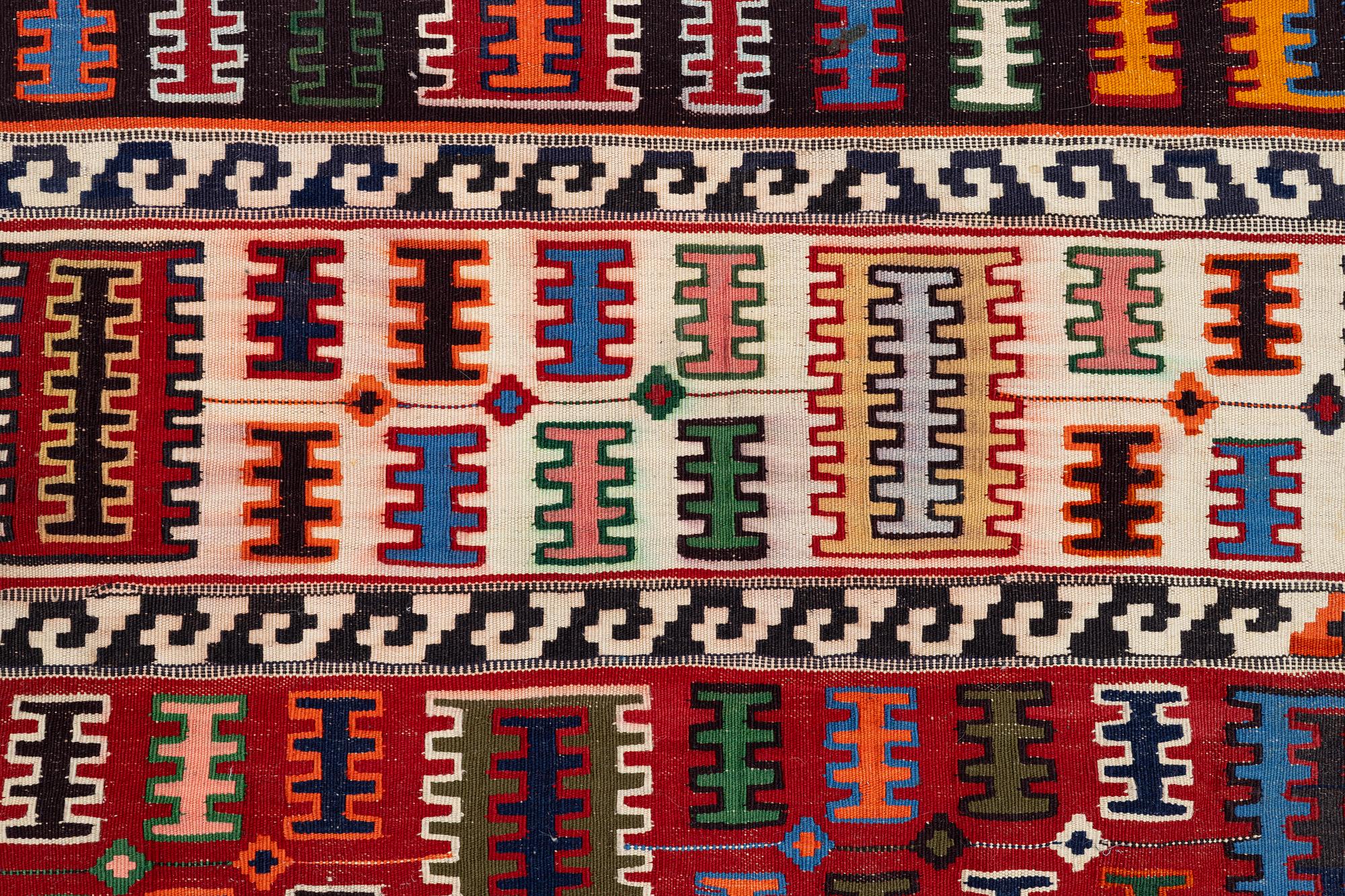 Carpet, Kelim, Iran, semi-antique, approx. 300 x 175 cm.