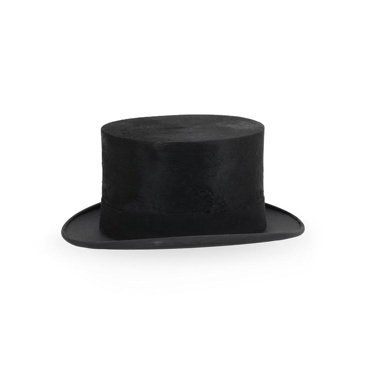 A.F. BODECKER, a black felt top hat.