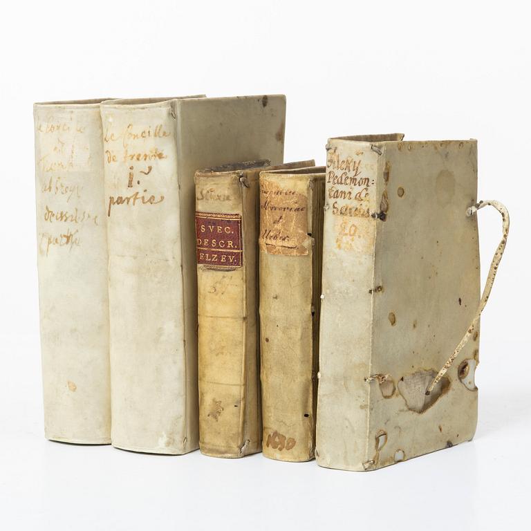 Vellum x 4.