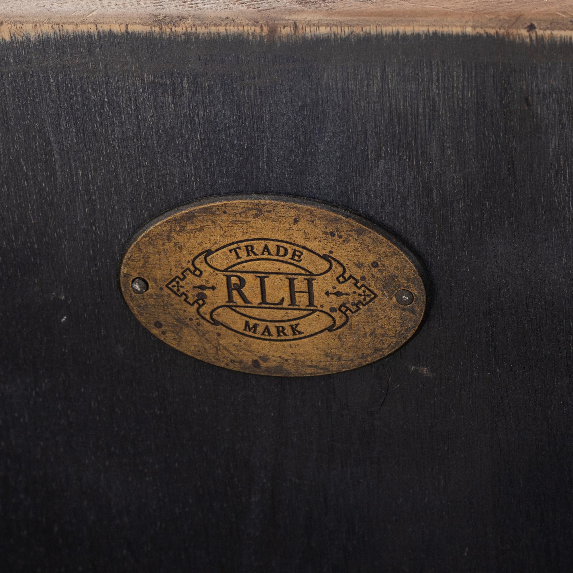 Ralph Lauren Home, a dining table, Nordiska Kompaniet.