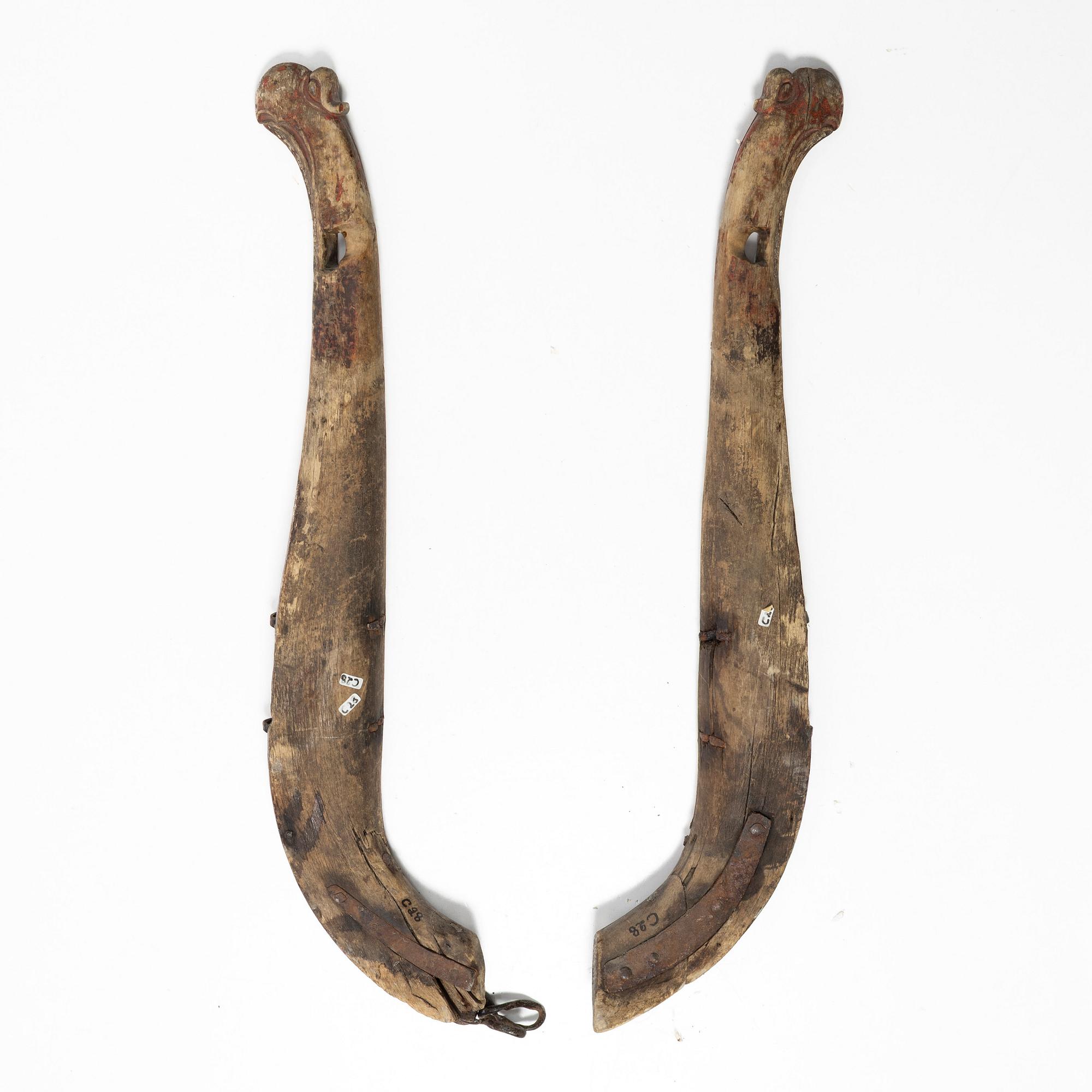 Locomotives, a pair. Folk art, Jämtland, 18th/19th century.