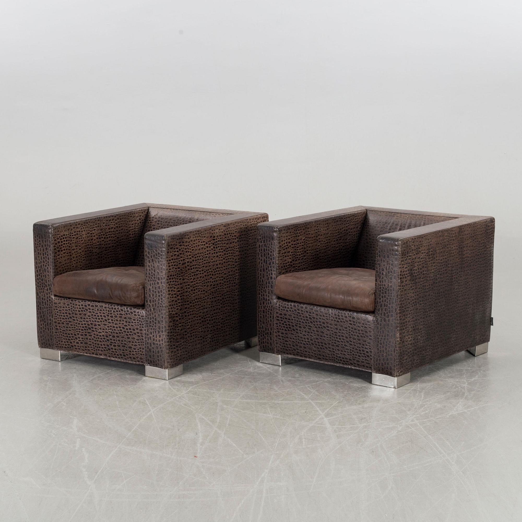 RODOLFO DORDONI, fåtöljer, ett par, "Suitcase", för Minotti, Italien sent 1900-tal.