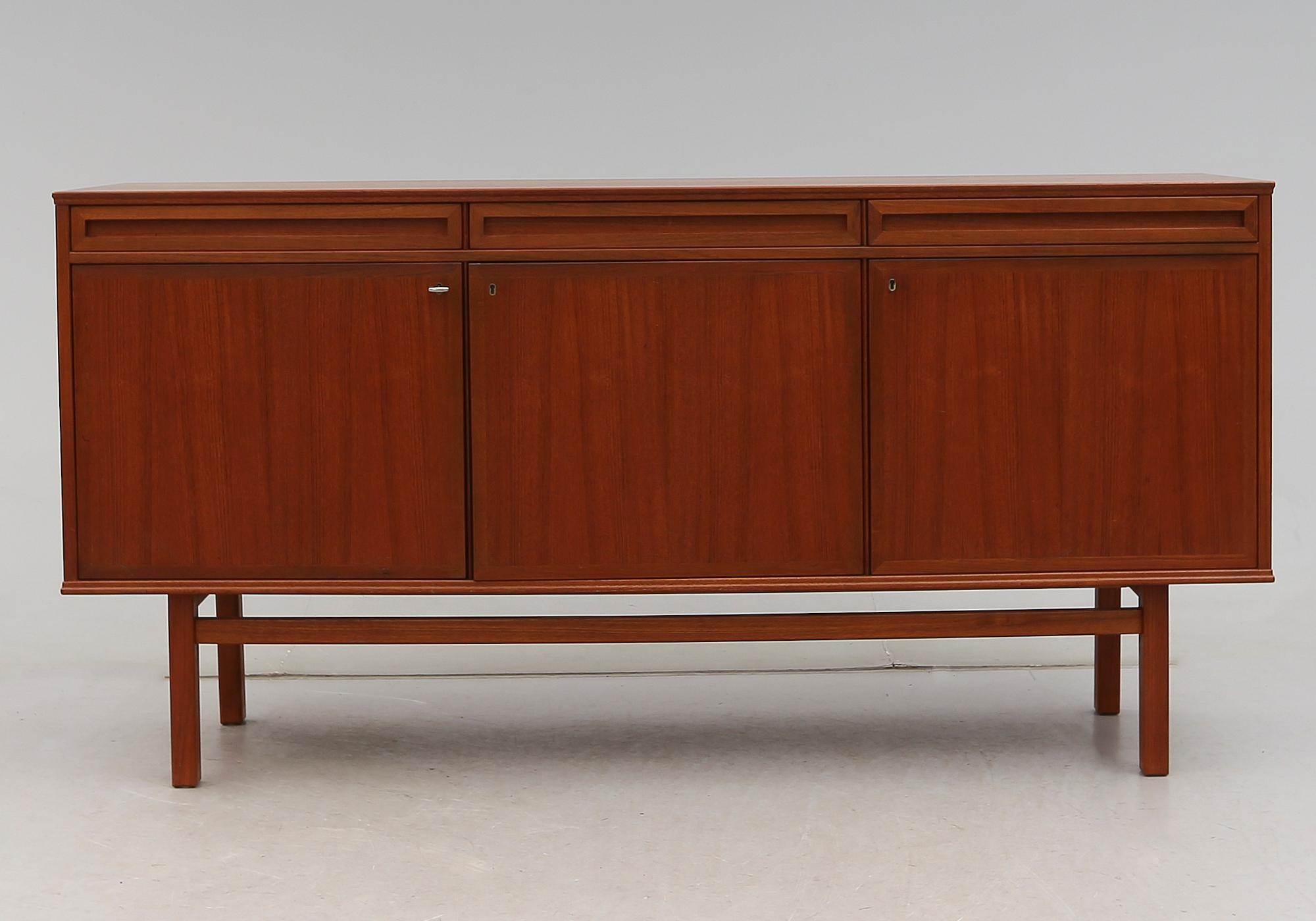 SIDEBOARD, 1900-talets andra hälft.
