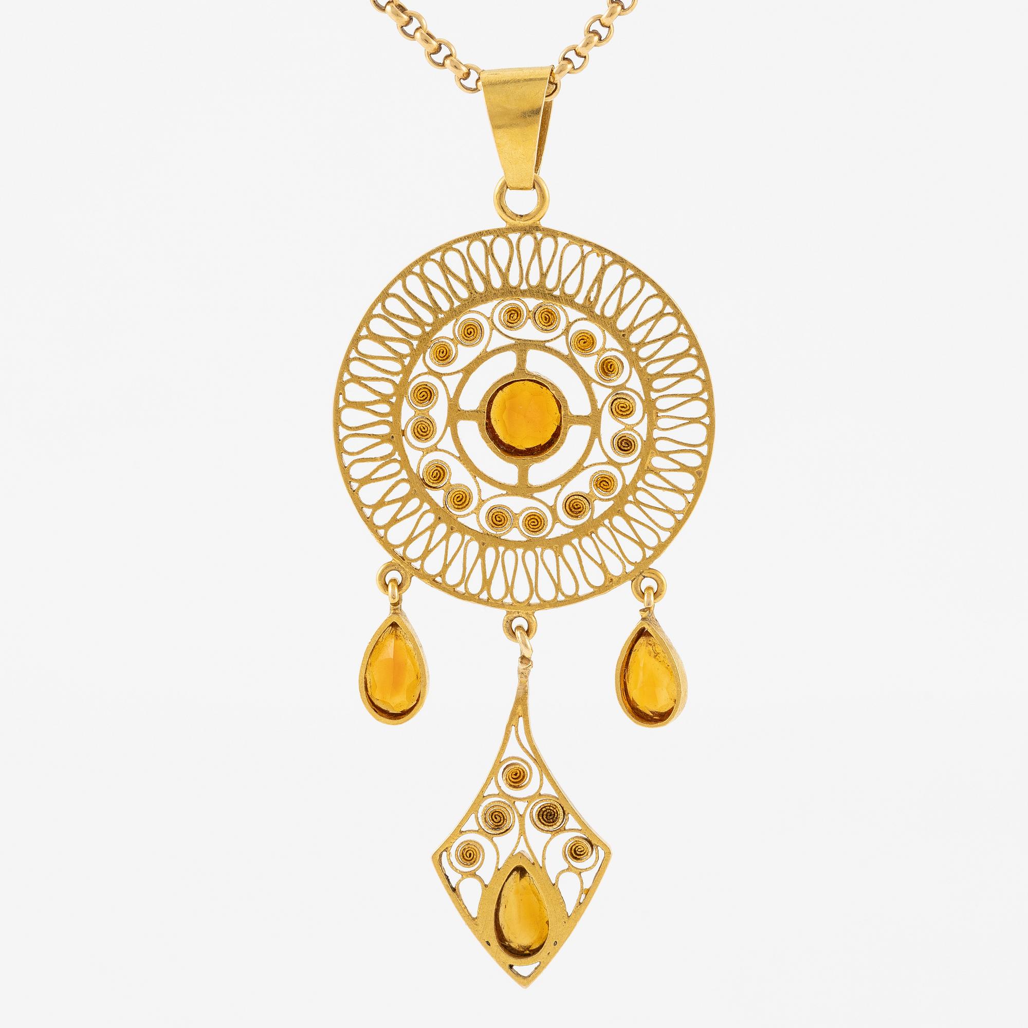 Hänge, 18K guld med filigran med citriner, Gustaf Dahlgren & Co, Malmö, 1912 , med kedja 18K guld.
