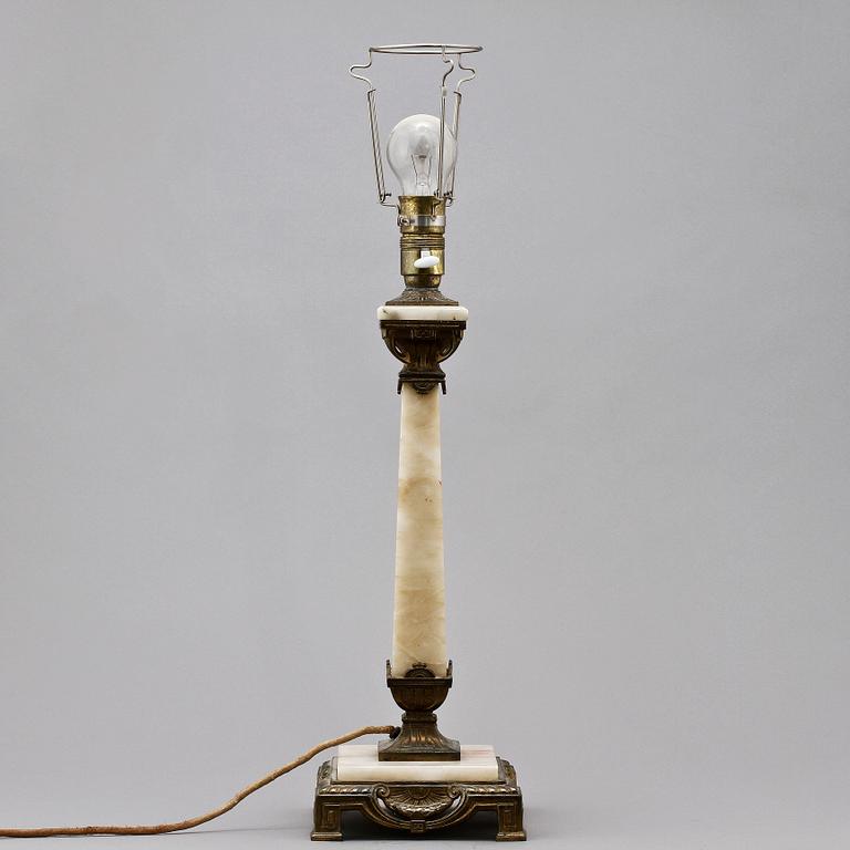 BORDSLAMPA, jugend, 1920-tal.