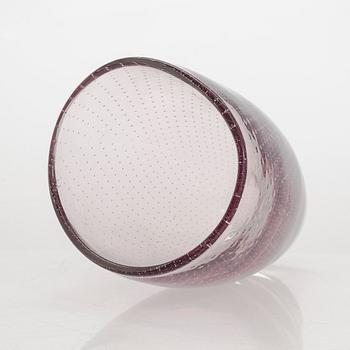 Gunnel Nyman, vas, signerad G. Nyman, Nuutajärvi Notsjö.