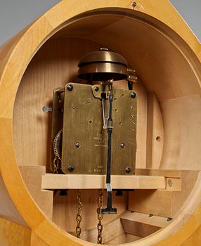 GOLVUR, Carl Malmsten, "Tidlösa", modellen formgiven år 1964.