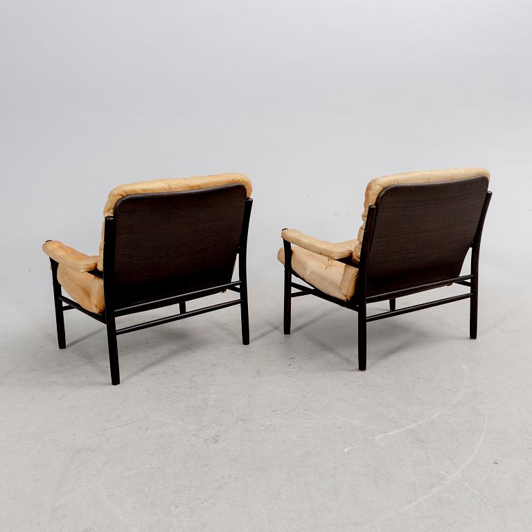 Kenneth Bergenblad, fåtöljer ett par "Kavaljer" för DUX.