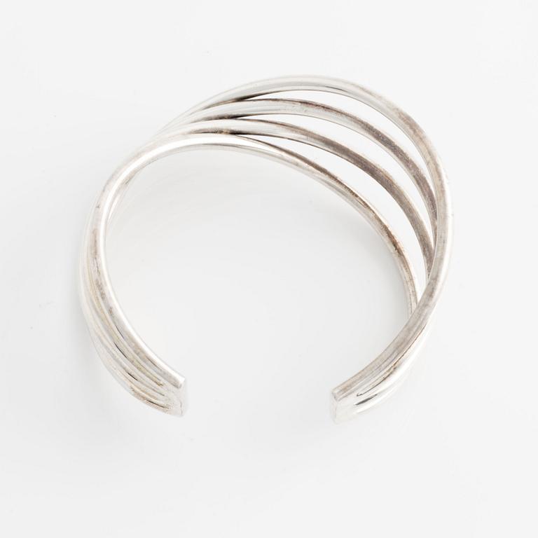 Georg Jensen, bangle, silver, "double alliance", design by Allan Scharff.
