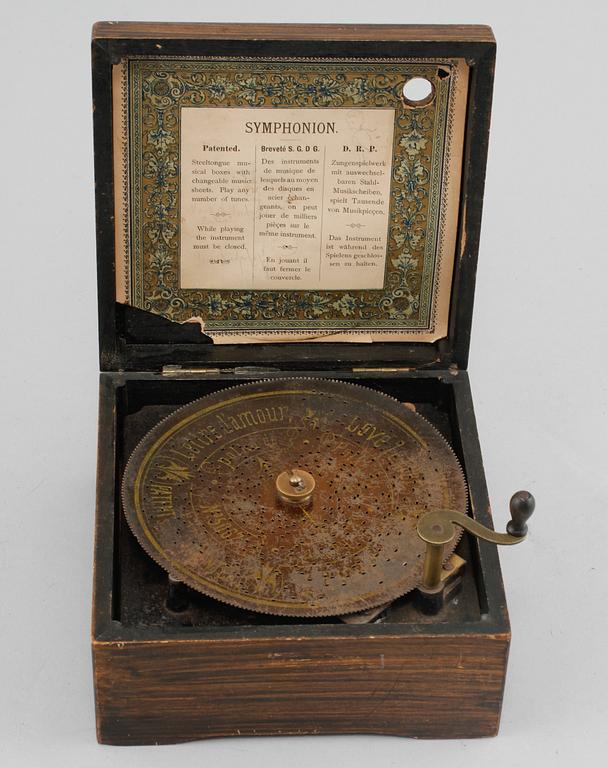 SPELDOSA, Symphonion, jugend, 1900-talets första del.