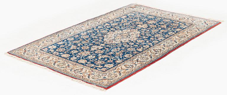 A semi-antique Nain Tuteshk rug c. 168 x 110 cm.