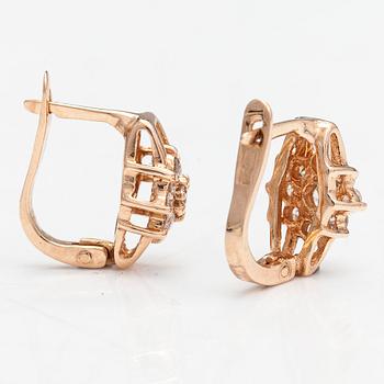A pair of 14K gold earrings set with diamonds approx. 0.48 ct in total, Estonia.