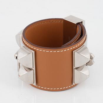 Hermès, a brown calf skin 'Collier de Chien' bracelet, 2004.