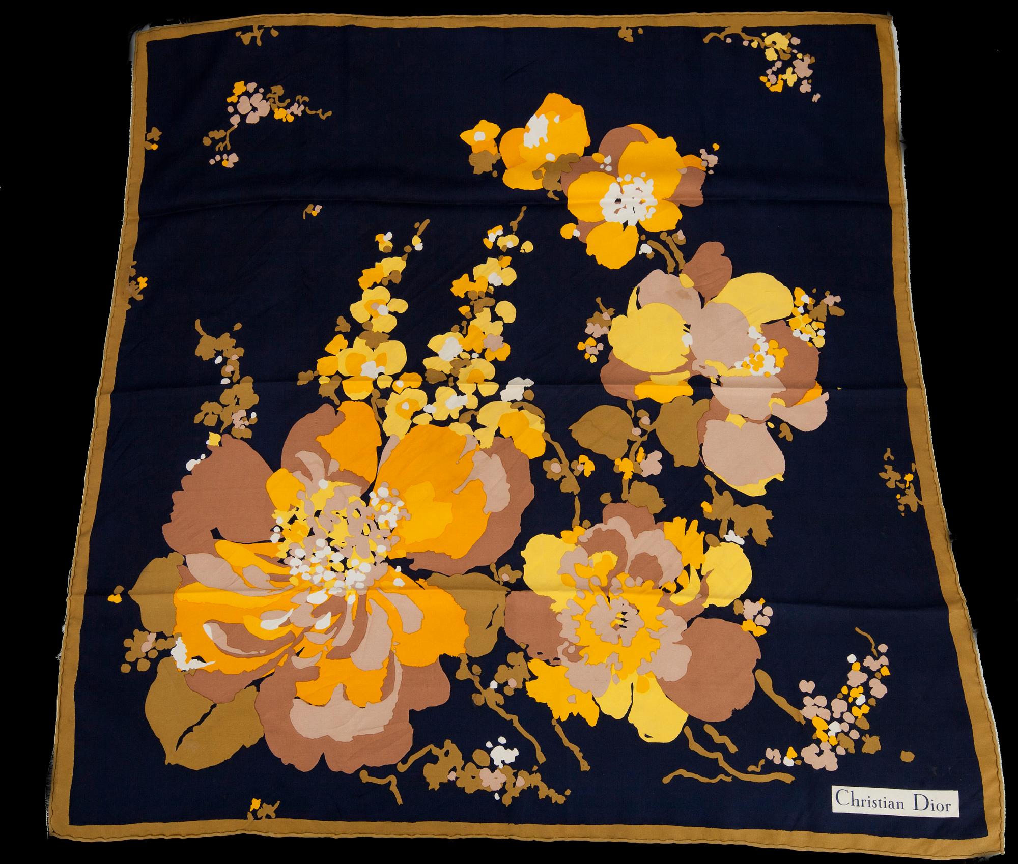 SCARF, Christian Dior.