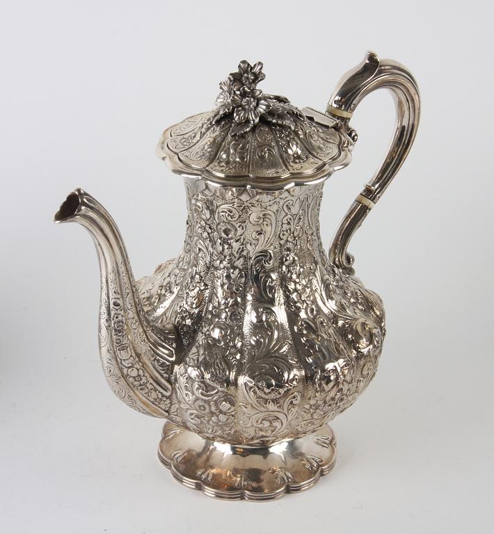 KAFFE- OCH THESERVIS, 4 del, England,
1800-tal, div mästare.