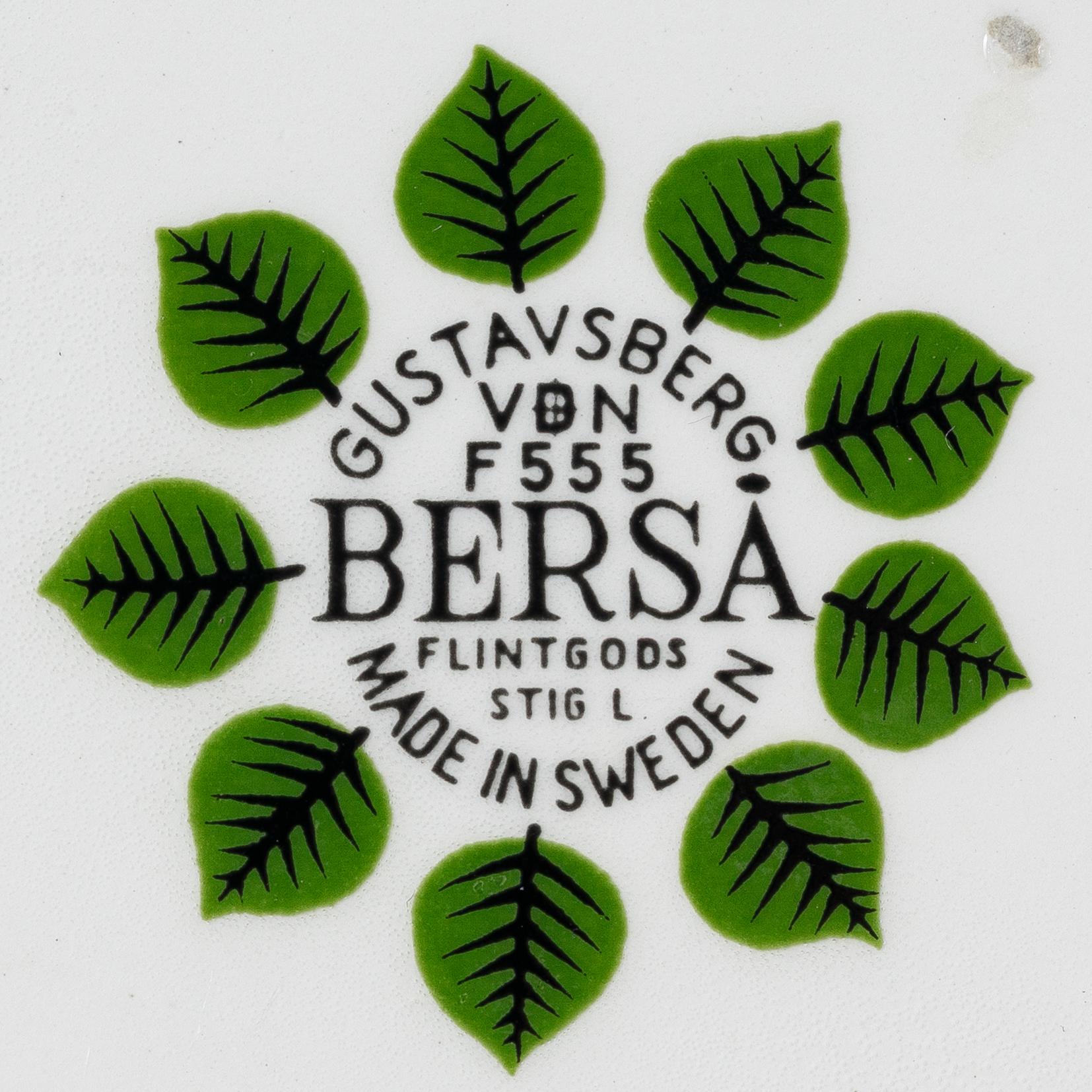 Stig Lindberg, a 77 pieces bone china and stoneware service, "Berså", Gustavsberg.