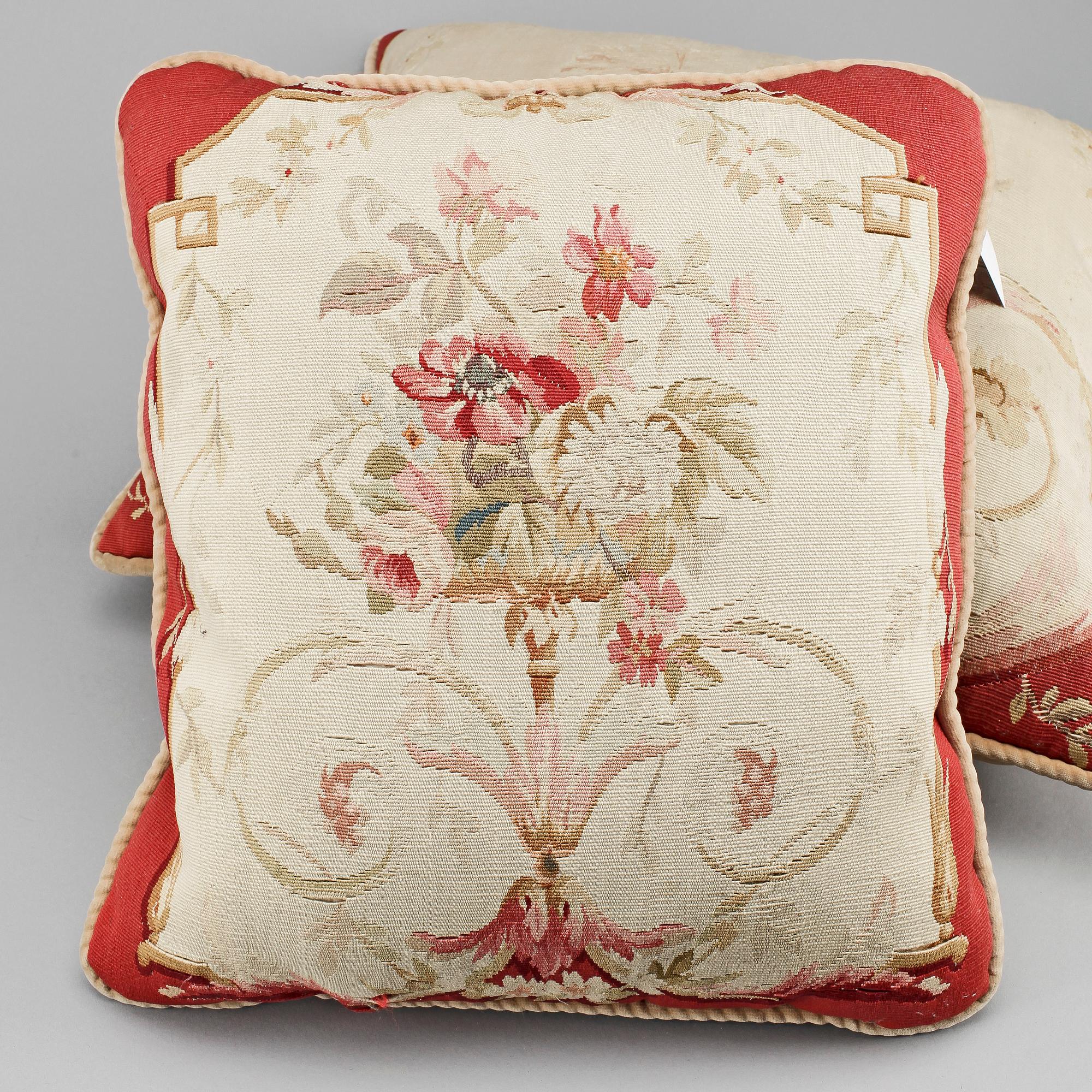 KUDDAR, 3 st, Aubusson, delvis 1800-tal.