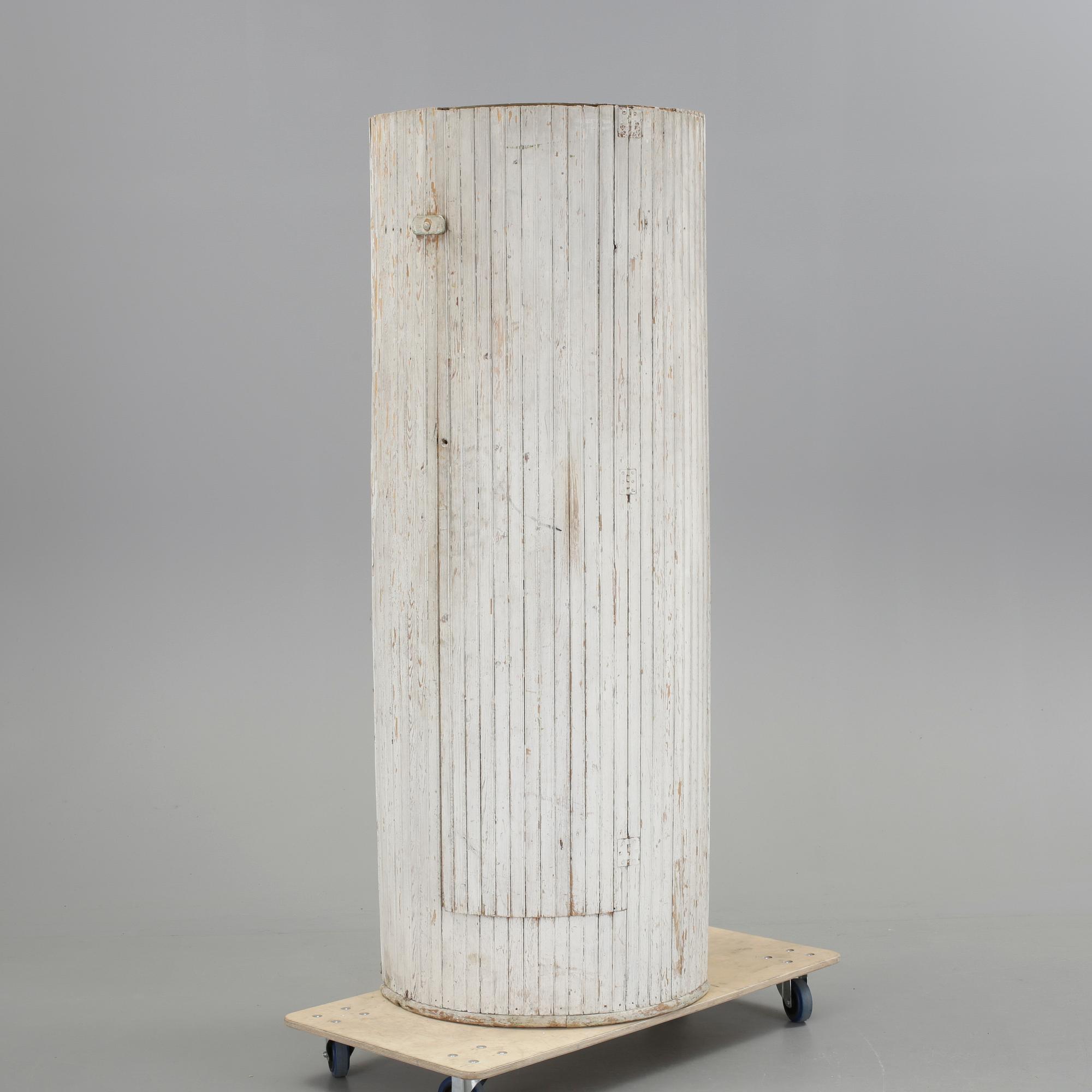 HÖRNSKÅP, 1800-talets slut.