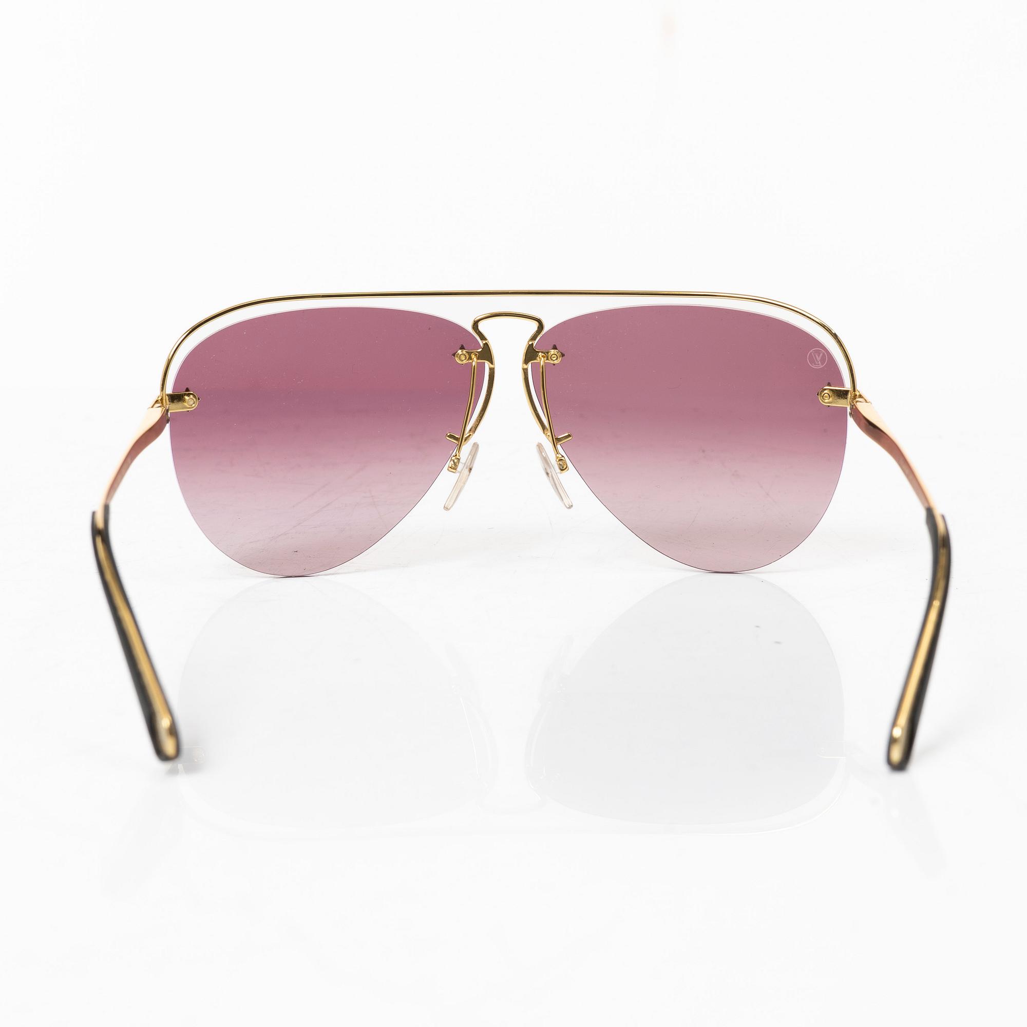 Louis Vuitton, Sunglasses.