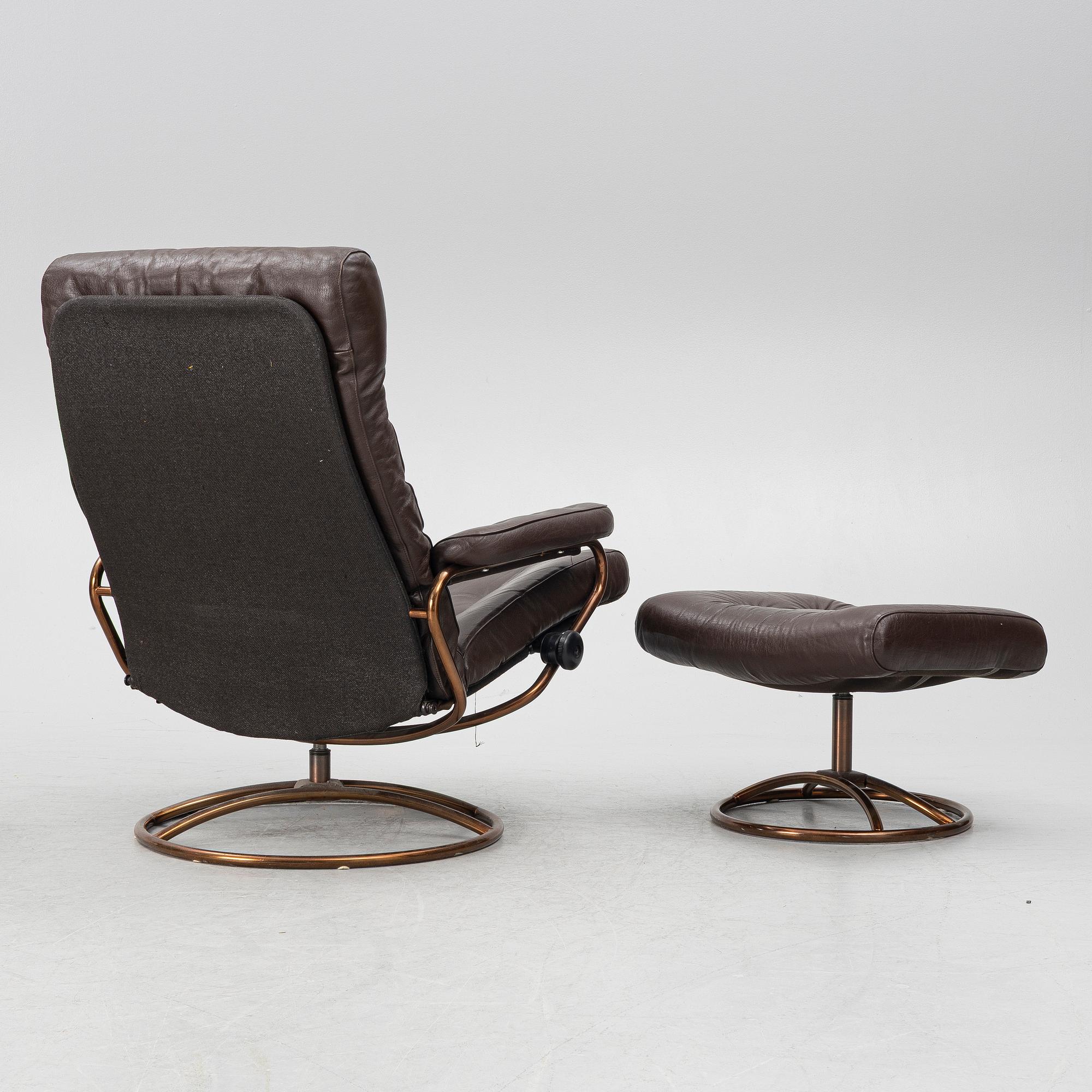 Armchairs, a pair, Stressless, Ekornes, later part of the 20th century.