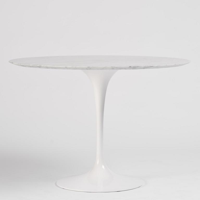 Eero Saarinen, a “Tulip” dining table, Knoll.