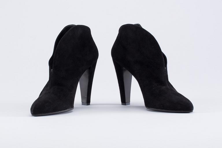 SKOR, Miu Miu.