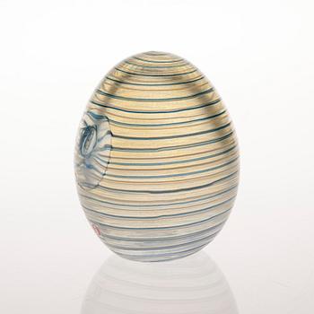 ÄGG, lasia, signerad O. Toikka Nuutajärvi, numrerad 346/750. Årsägg 2007.