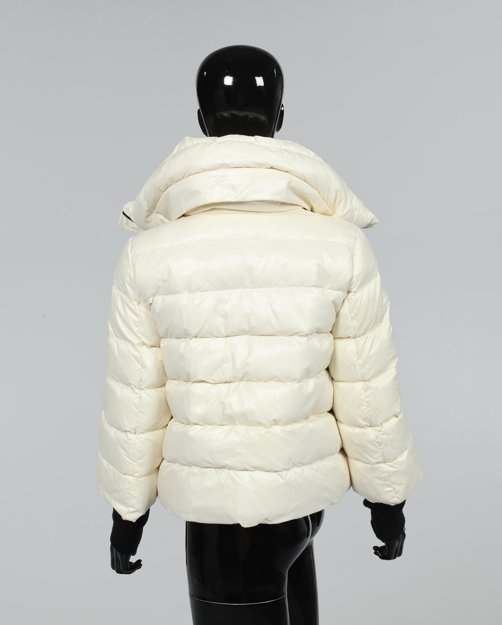 JACKA, Moncler.