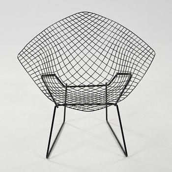 A chair model Diamond Chair, designed by Harry Bertoia in the second half of the 20th century.