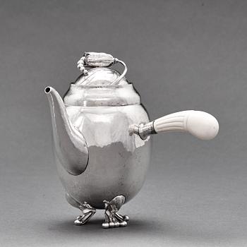Georg Jensen, kaffe- och teservis, tre delar "Magnolia/ Blossom", Köpenhamn, 1915-21, 830/1000 silver. Design nr 2.