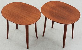 BORD, ett par, Carl Malmsten, tillverkad av Carl Löfving & Söner, Tibro. 1900-tal.