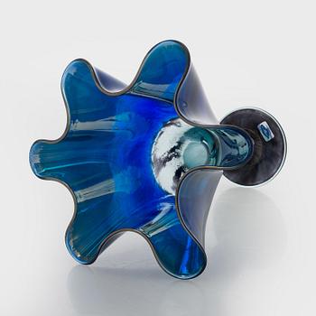 Oiva Toikka, an art glass, signed Oiva Toikka Nuutajärvi Notsjö 1988.