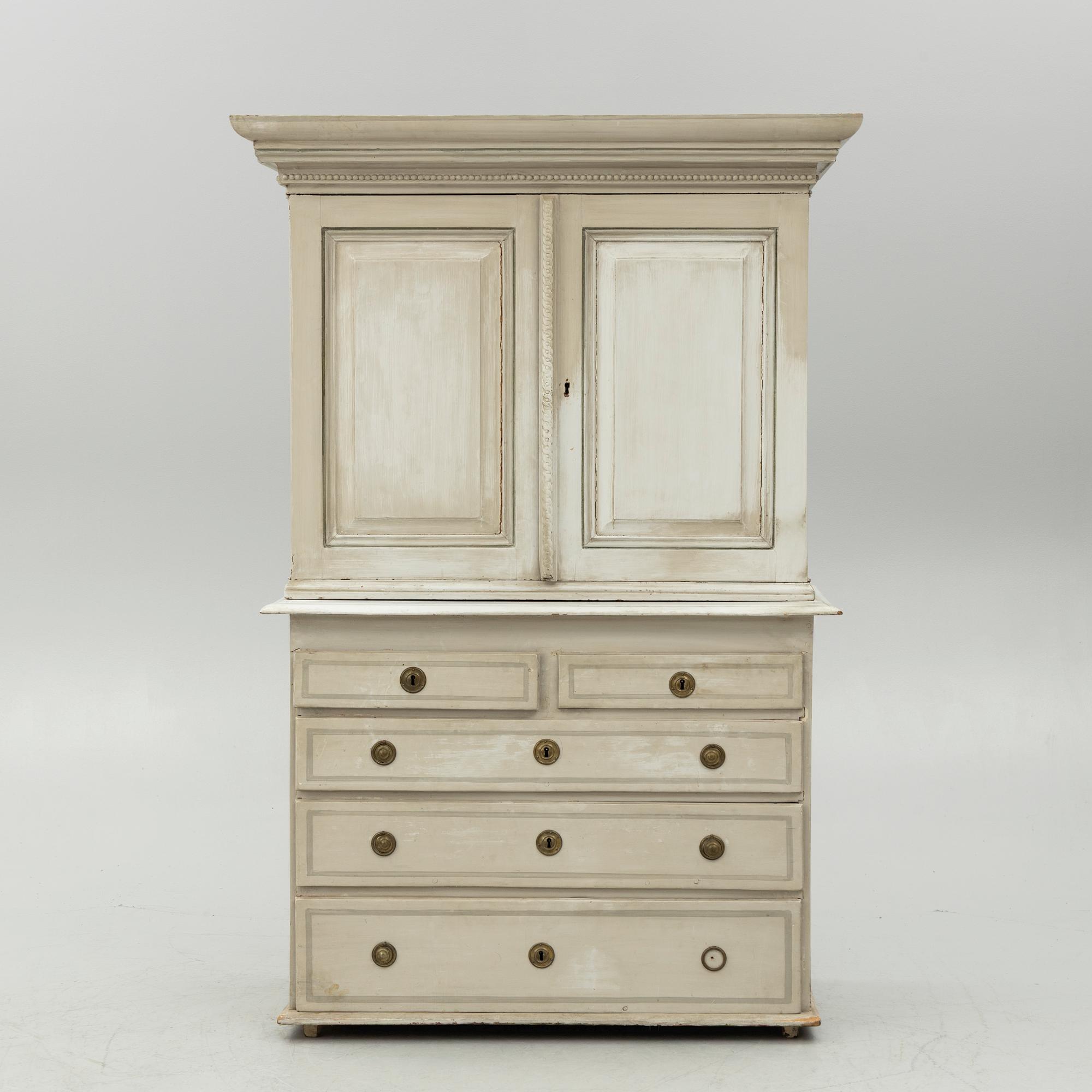 Skåp, Gustaviansk stil, omkring 1900.